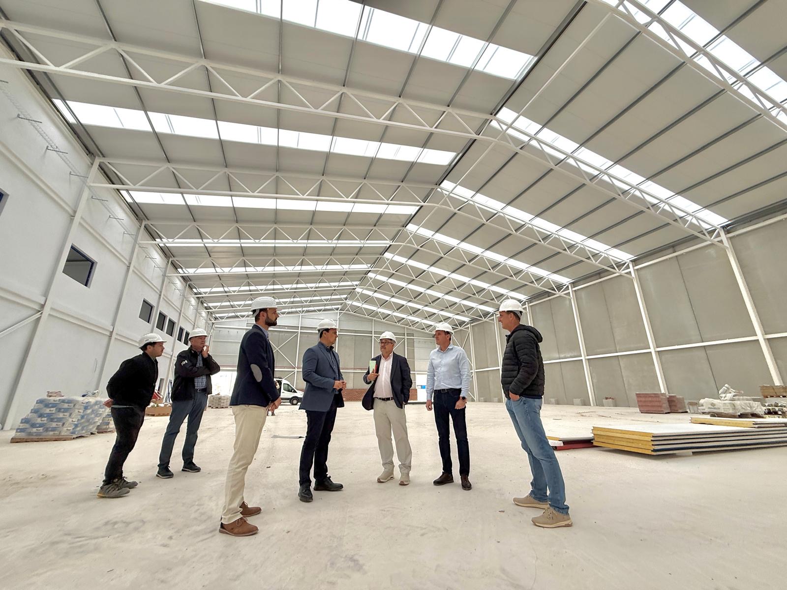 El pabellón y nuevas infraestructuras que se construyen en la Facultad de Ciencias del Deporte estará operativo en el curso próximo 